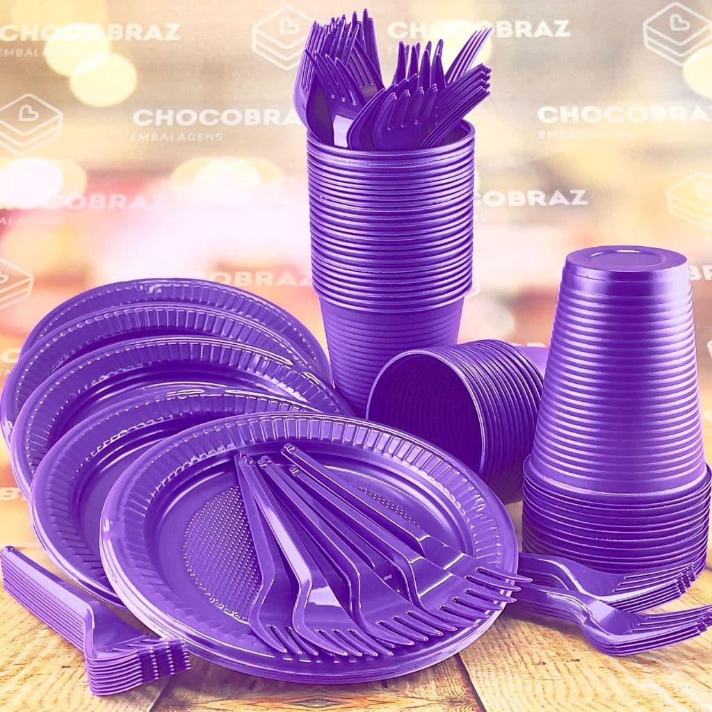 Kit Festa 50 PESSOAS DESCARTAVEIS ROXO GARFO + PRATO + COPO (CHOCO)
