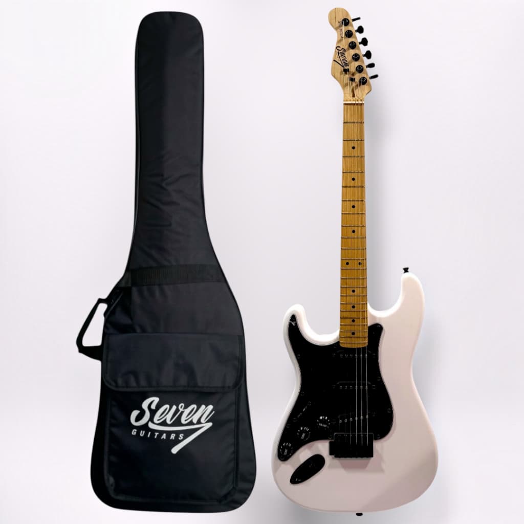 Guitarra Strato Seven Canhoto Sgt-207 LH Branca Com Bag
