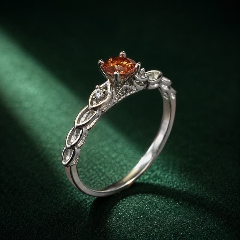Anel Solitário Moissanite Aperol 4,5 mm Detalhado Prata 925 Sofisticado