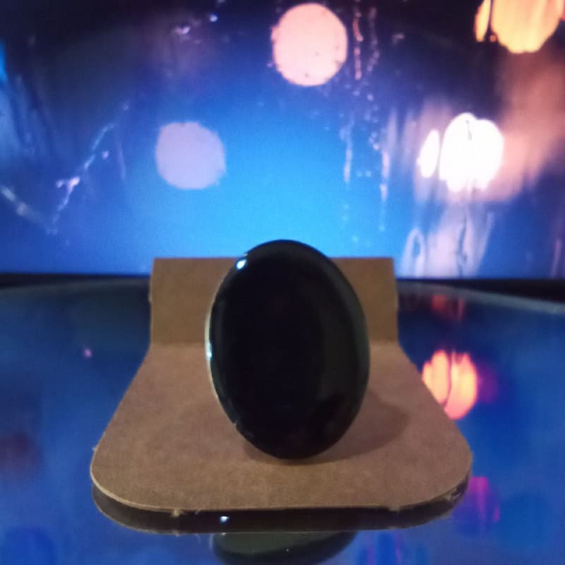Anel regulável orgonites de  Onix Preta Black Onix resina artesanal com banho de prata