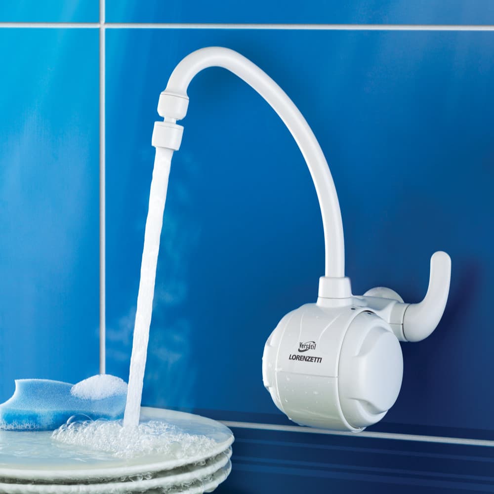 Torneira Elétrica Versátil De Parede Branca 127V 4500W Lorenzetti Bica Móvel Prática 3 Temperaturas Cozinha