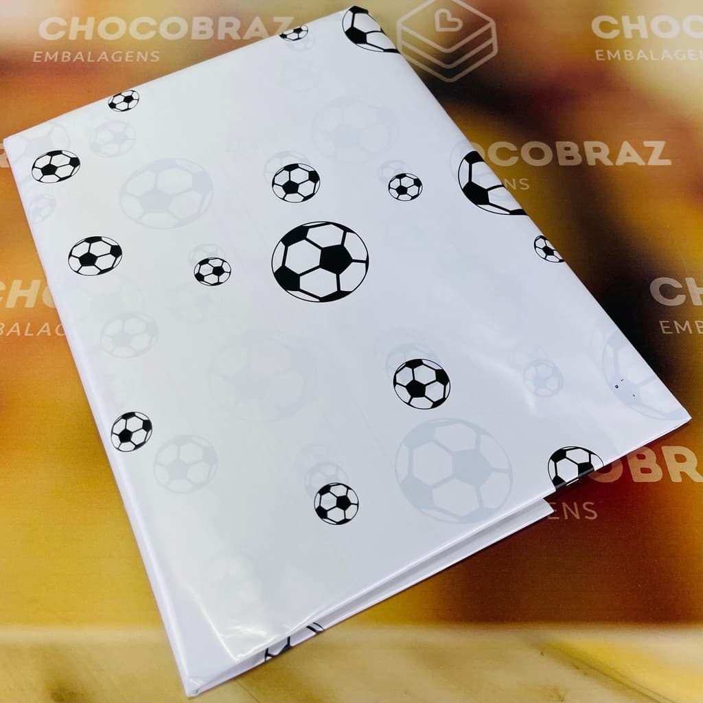 30 TOALHAS P/ MESA FESTA FUTEBOL BOPP PEROLA 78X78 INOVE (CHOCO)
