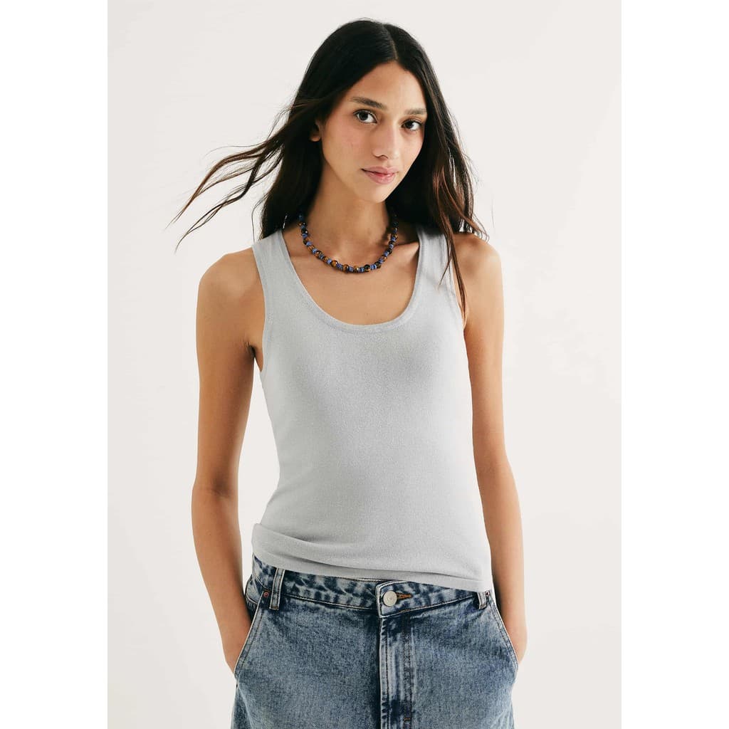 Regata Feminina Slim Decote U Em Tricô De Viscose