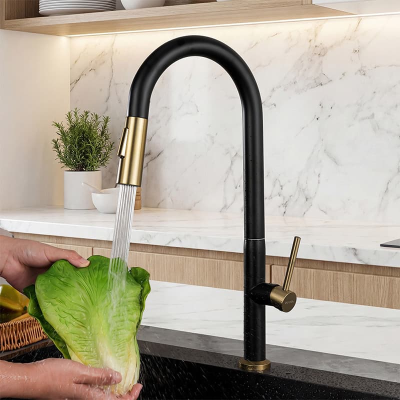 Torneira Gourmet Cozinha Flexível com Ducha Retrátil Inox 304 Cor Preto Dourado